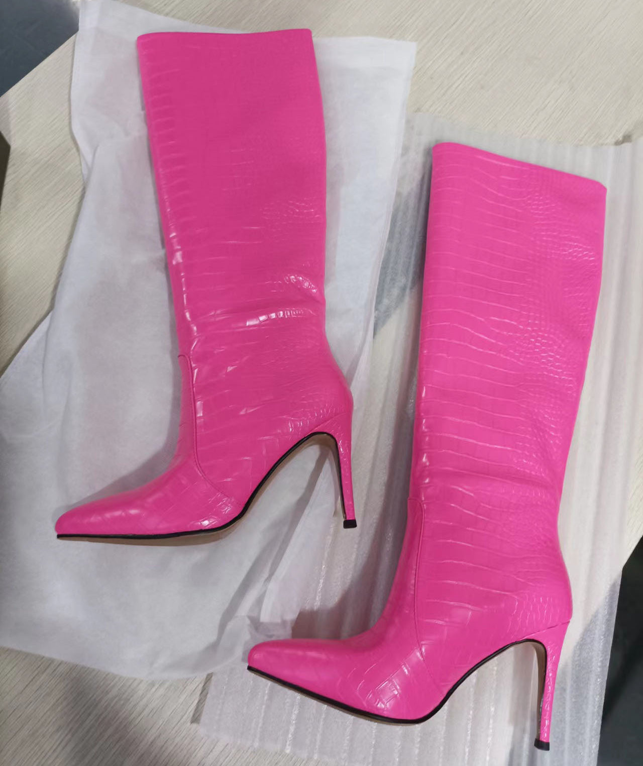 Pointed Toe Crocodile Pattern Knee High Boots