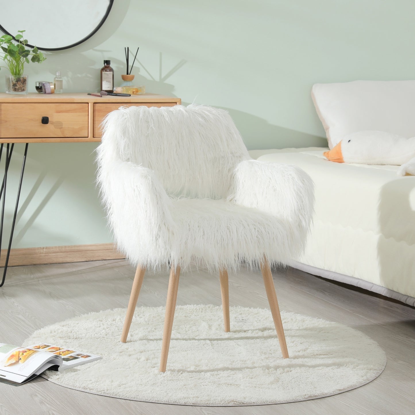 Faux Fur Make Up Chair with Metal Leg