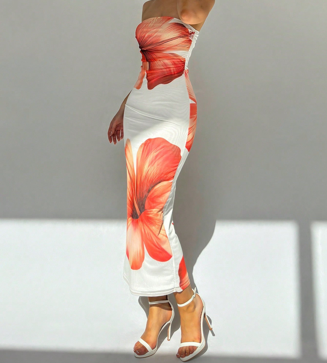 Slim-Fit Contrast Floral Print Dress