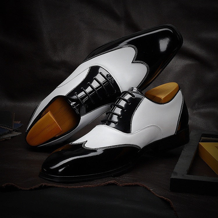 Pointed Black And White Retro Dress Shoes
