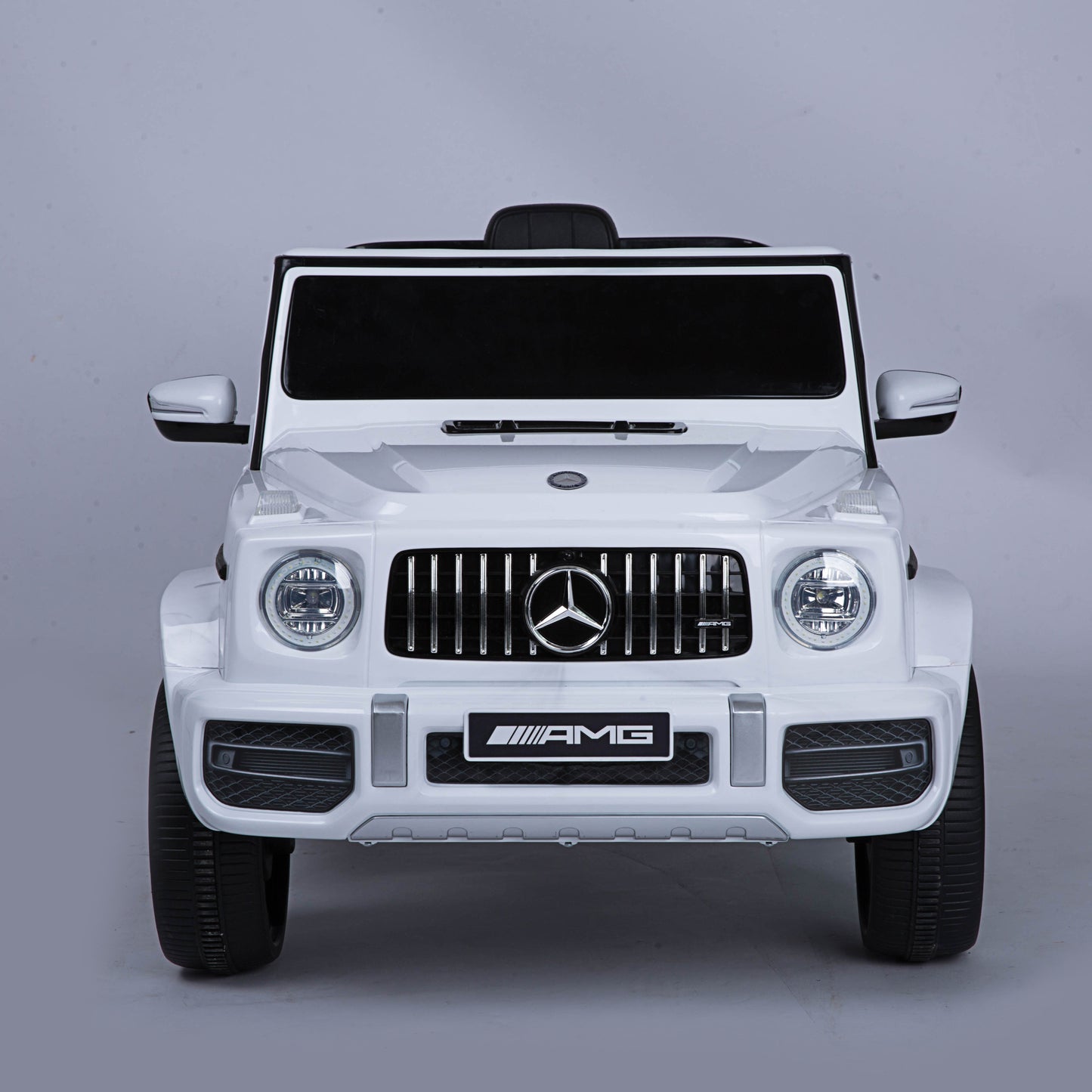 Mercedes Benz AMG G63 - White