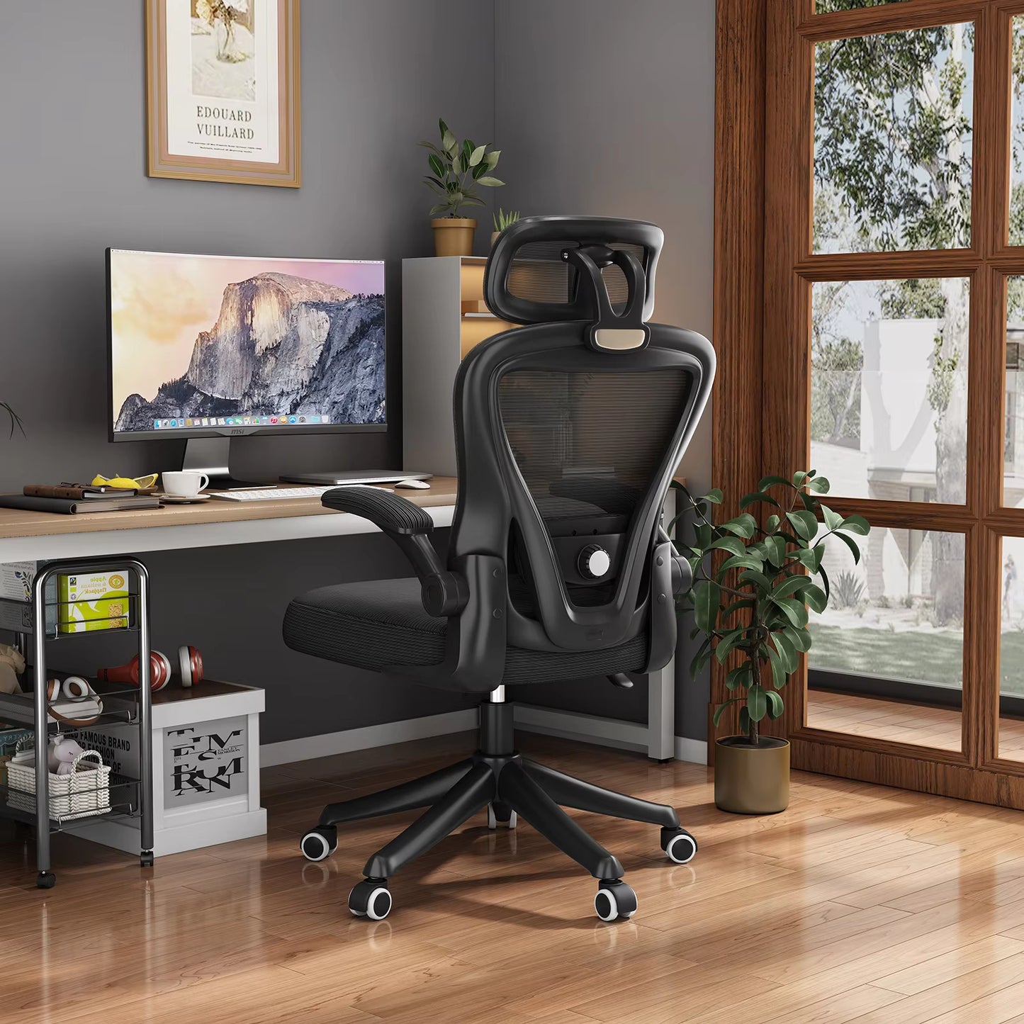 Ergonomic Black Swivel Office Chair High Back Mesh Executive Chair