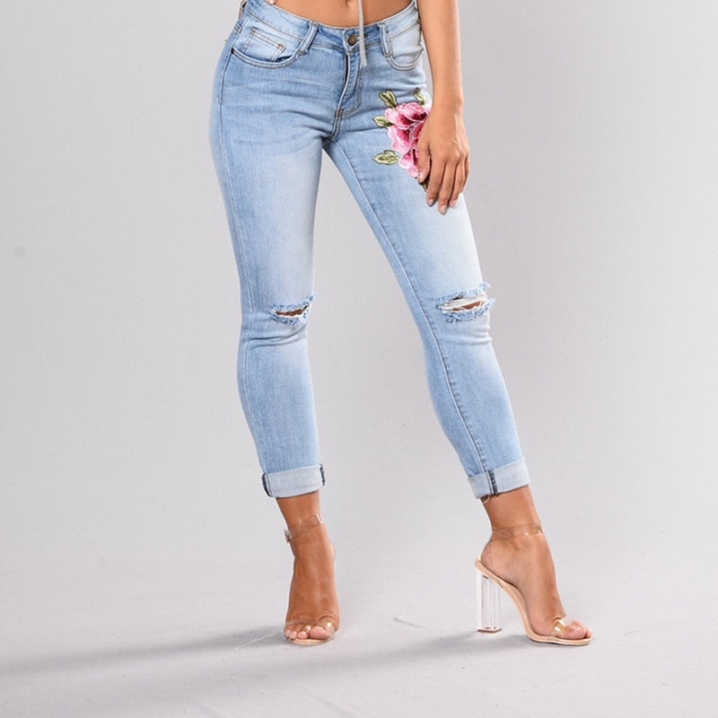 Flower Embroidered Ripped Skinny Jeans