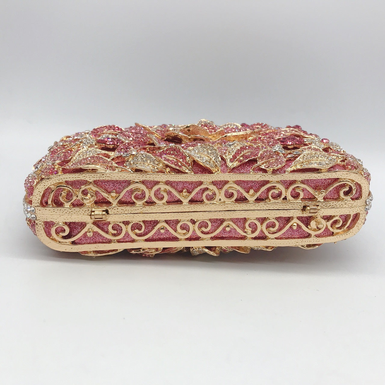 Metal Rose Diamond Chain Clutch