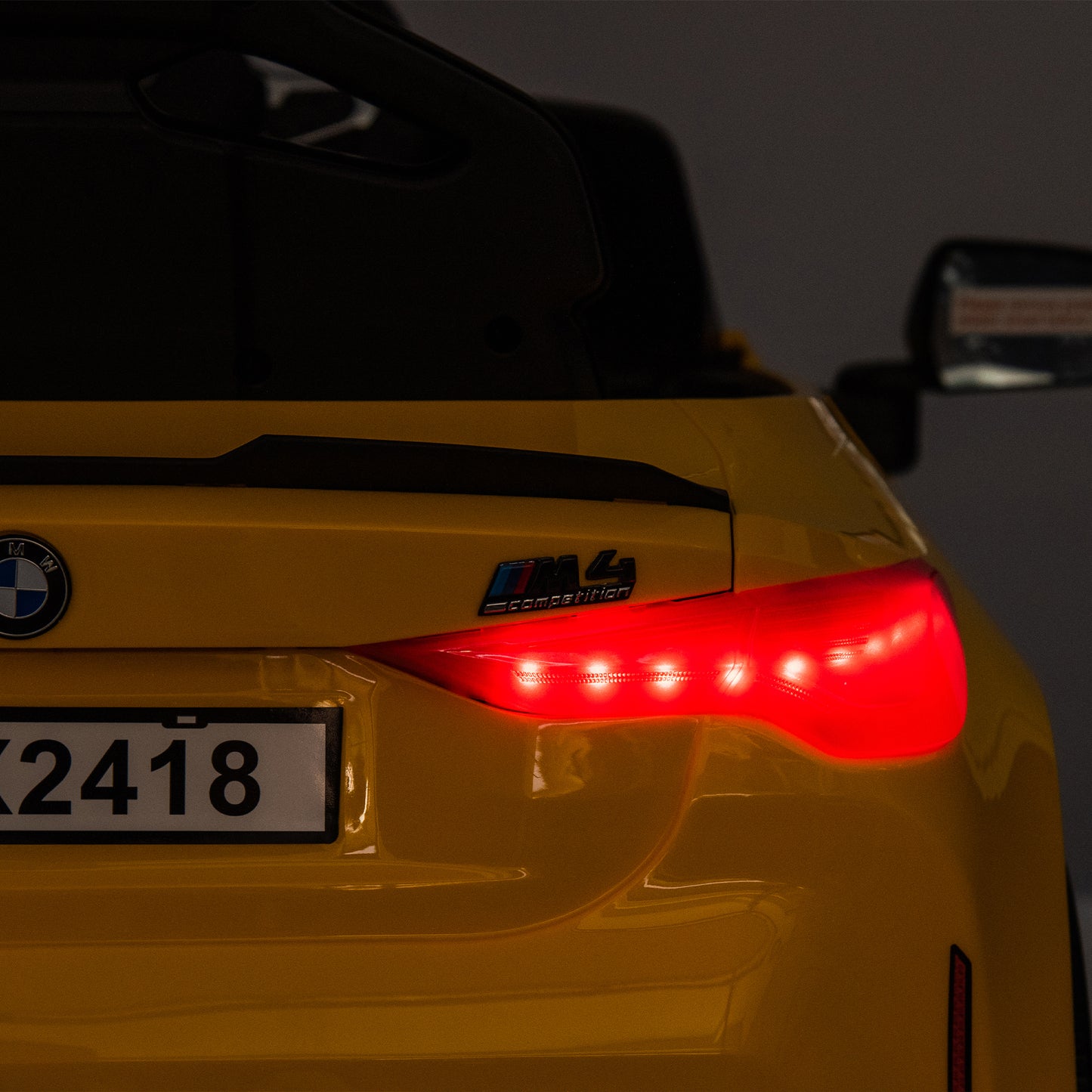 BMW M4 12v - Yellow