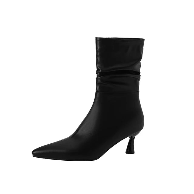 Pleat Pointed Toe Short Boots