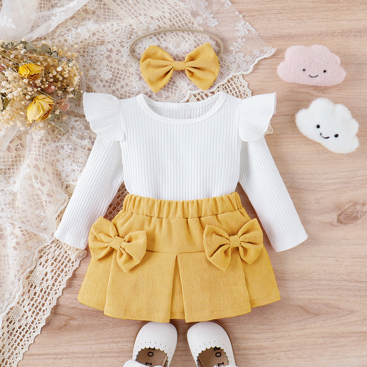 Lace Bowknot Short Dress With Headdress Three-piece Set
