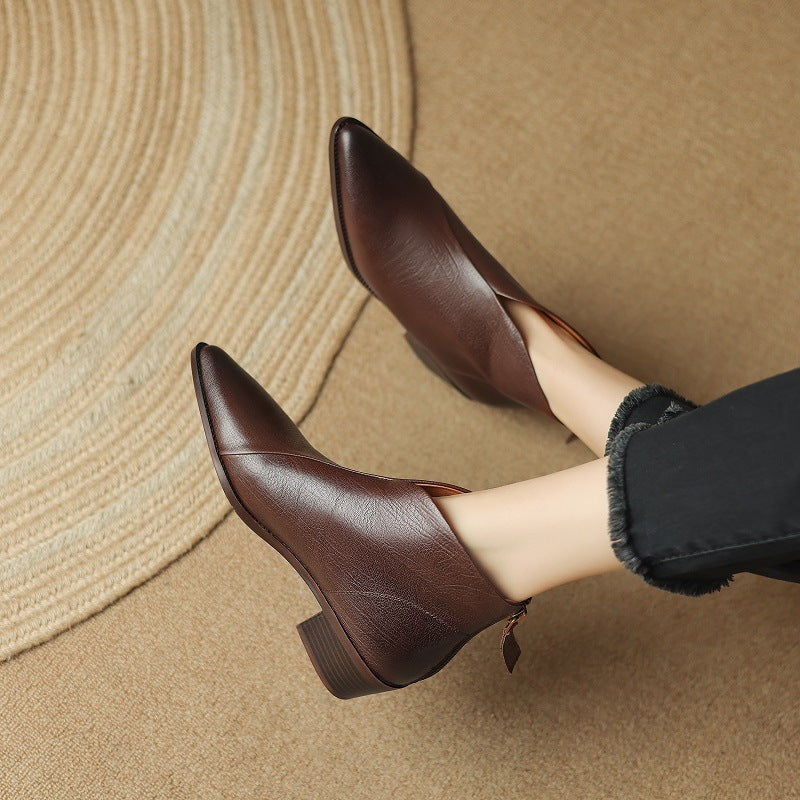 Pointed-Toe Retro Cowhide Ankle Boots