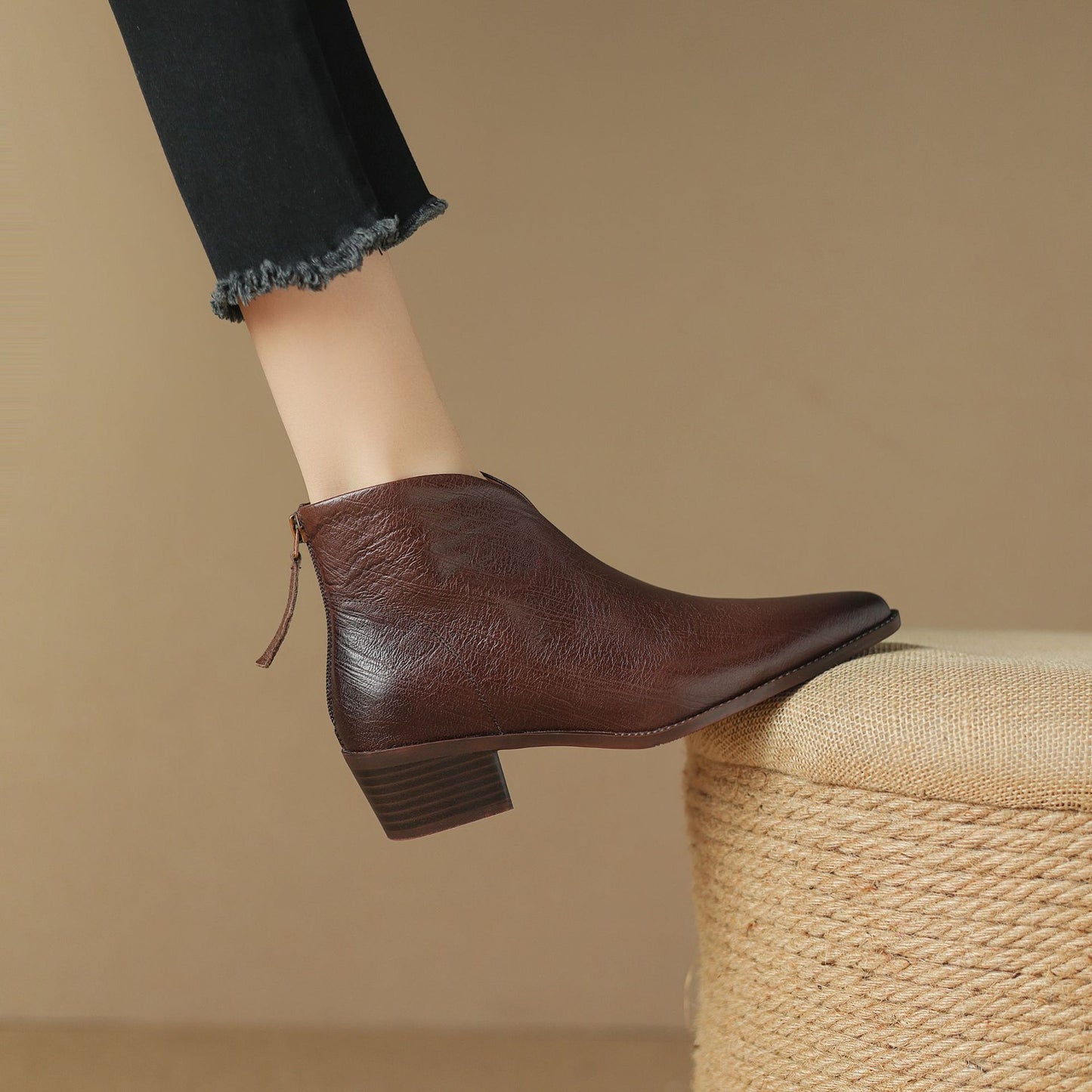Pointed-Toe Retro Cowhide Ankle Boots