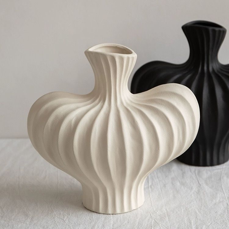 Plastic Art Imitation Ceramic Vase