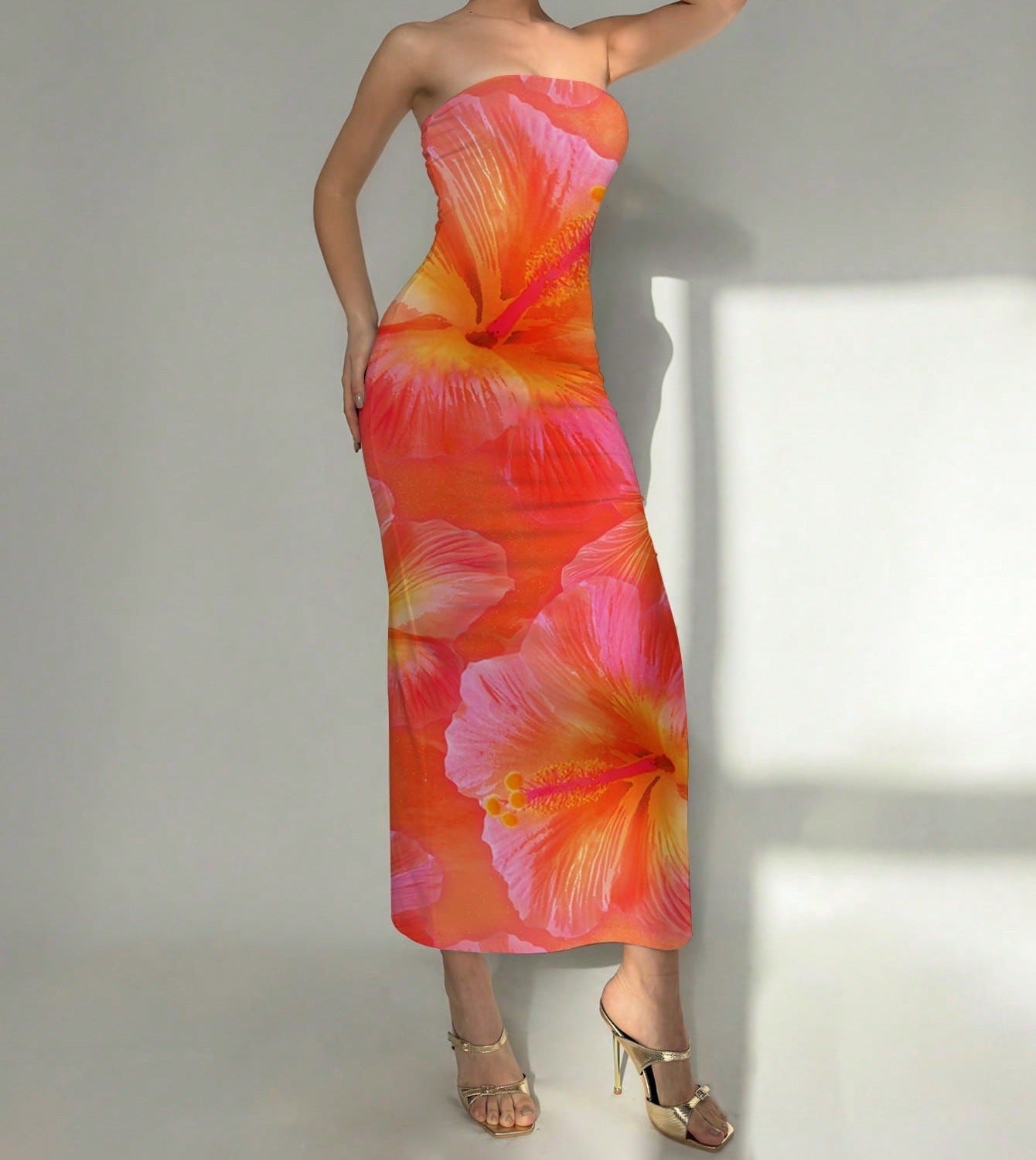 Slim-Fit Contrast Floral Print Dress
