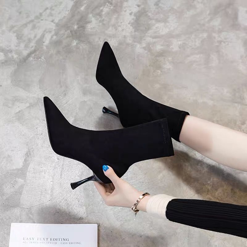 Solid Color Suede Pointed Toe Boot