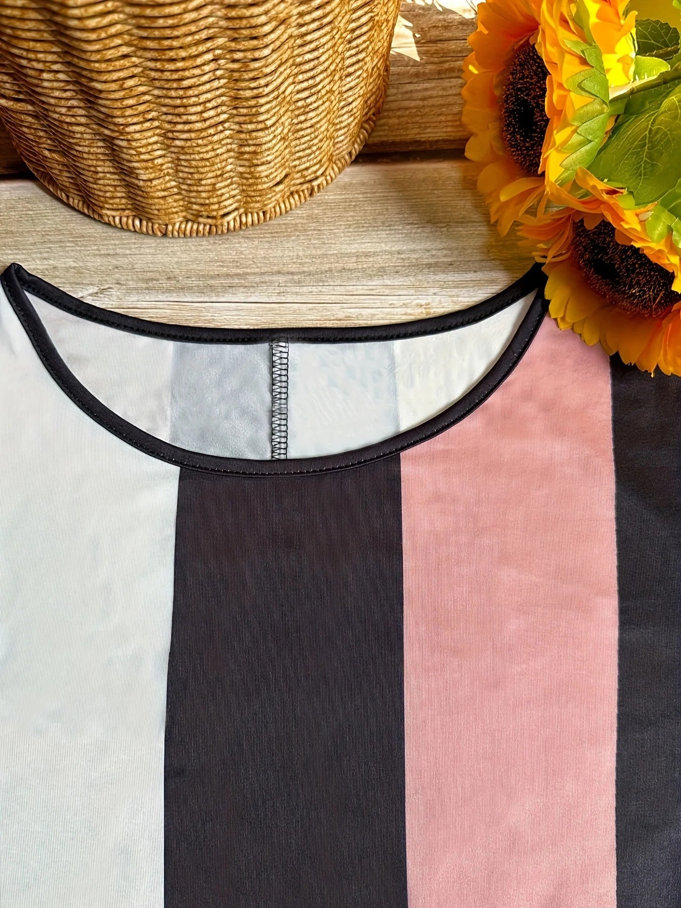 Slim Fit Contrasting Color Dress - Plus size