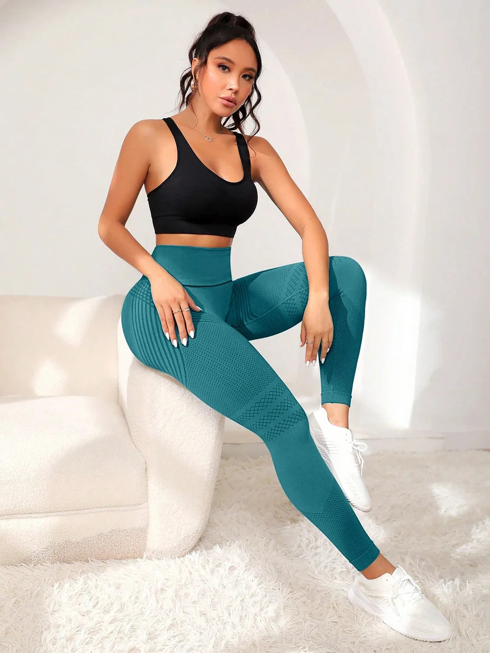 Yoga Buttocks Lifting High Waisted Elastic Fitness Pants with Sexy Lines